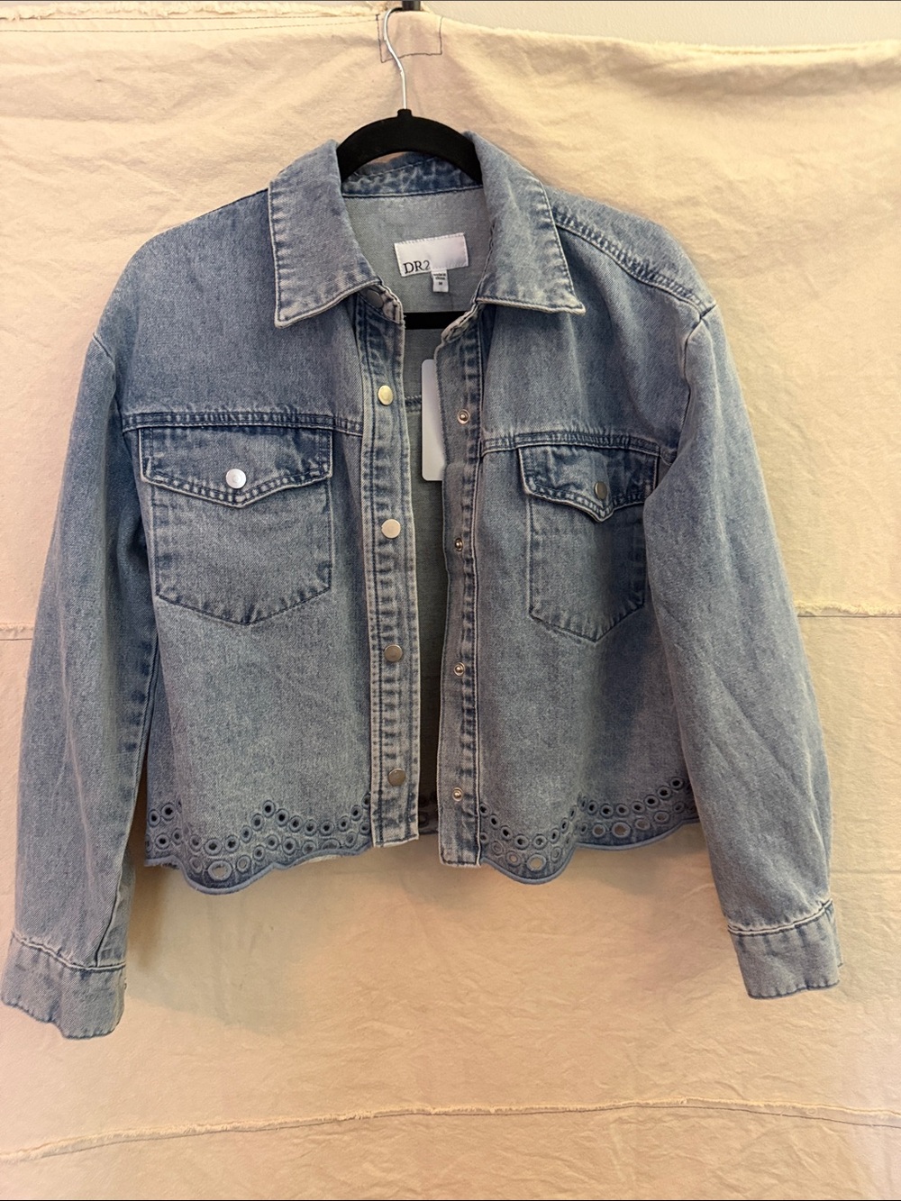 DR2 Light Wash Eyelet Hem Denim Jacket - Light Blue